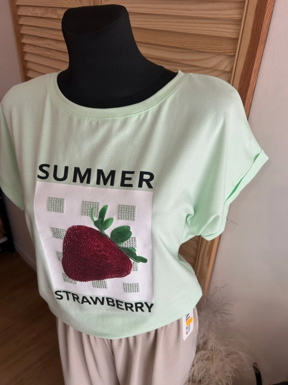 Koszulka damska MEGI Truskawka modny i wygodny basic Tshirt Miętowa s/m