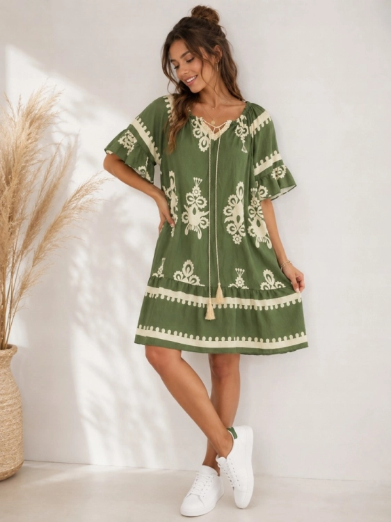 Sukienka Boho Z Falbanką Zwiewna na Upał Prosta haft wzór Zielona