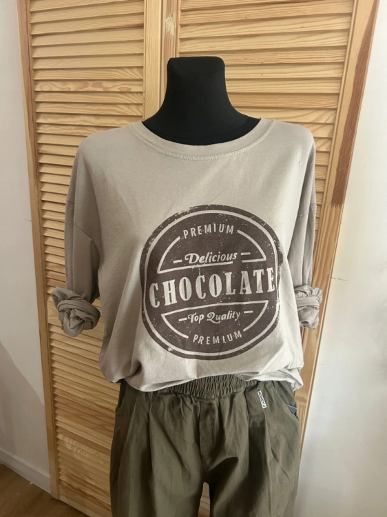 Bluza damska Lekka z nadrukiem CHOCOLATE Beżowa