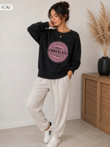 Bluza damska Lekka z nadrukiem CHOCOLATE Czarna
