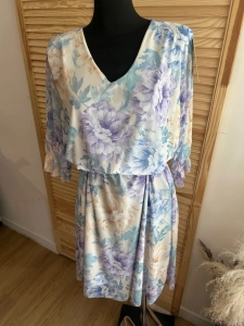 Sukienka z siateczki w kwiaty zwiewna luźna oversize Plus Size Liliowa