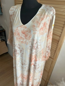 Sukienka z siateczki w kwiaty zwiewna luźna oversize Plus Size beżowa