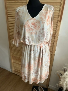 Sukienka z siateczki w kwiaty zwiewna luźna oversize Plus Size beżowa