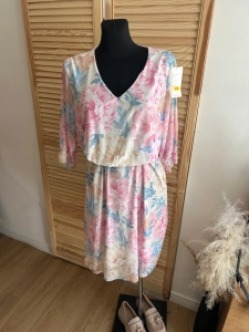 Sukienka z siateczki w kwiaty zwiewna luźna oversize Plus Size Różowa
