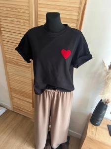 Bluzka Koszulka damska T-Shirt z Serduszkiem Serce Bawełniana Czarna