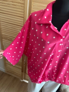 Bluzka damska oversize w Groszki Luźna Elegancka Różowa