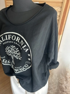 Bluzka damska CALIFORNIA luźny krój modny nadruk bawełna czarna