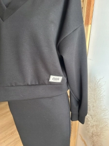 Sukienka damska ołówkowa z krótką bluzą oversize komplet czarna