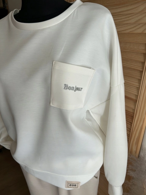 Bluza damska Bonjour z kieszonką klasyczna miękka biała
