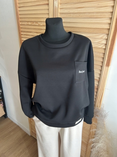 Bluza damska Bonjour z kieszonką klasyczna miękka czarna