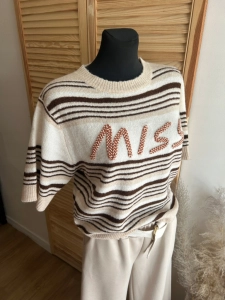 Sweter damski MISS modny krótki rękaw miękki jasny beżowy
