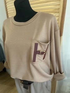 Bluzka Bluza damska oversize z kieszonką masełkowa casual beżowa karmelowa