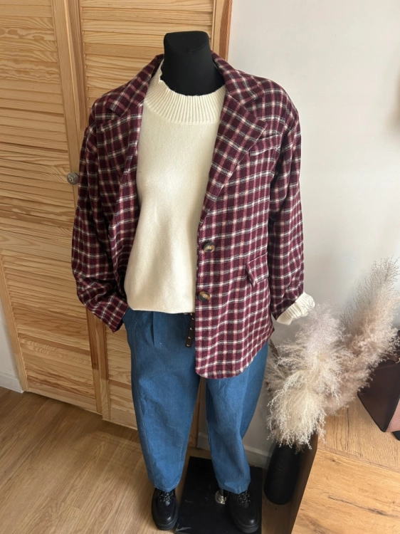 Marynarka damska w kratę stylowa casual i elegancka bordowa