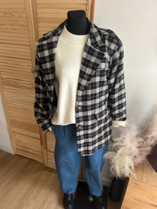 Marynarka damska w kratę stylowa casual i elegancka czarna