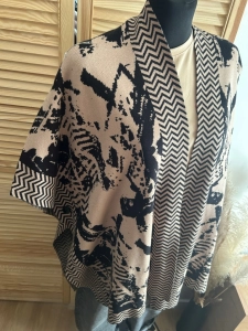 Narzutka kimono damskie kardigan wzór zebra oversize beżowy