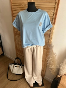 Bluzka t-shirt damski z cyrkoniowym misiem klasyczna oversize błękitna