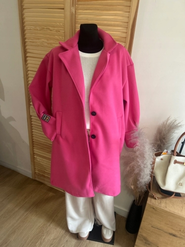 Płaszcz damski oversize – elegancki płaszcz wiosenny różowy fuksja