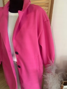 Płaszcz damski oversize – elegancki płaszcz wiosenny różowy fuksja