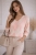 Bluzka Damska Serek w Romby Elegancka Sweter Lekki Casual Modna Różowa