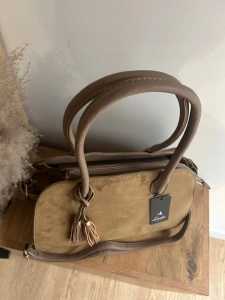Elegancka Torebka Damska Kuferek Zamsz Eko Skóra Pasek shopperka brązowa