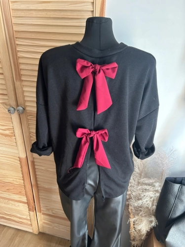 Bluzka damska miękka z kokardkami z tyłu klasyczna elegancka czarna