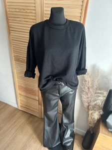 Bluzka damska miękka z kokardkami z tyłu klasyczna elegancka czarna