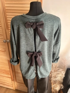 Bluzka damska miękka z kokardkami z tyłu klasyczna elegancka zielona