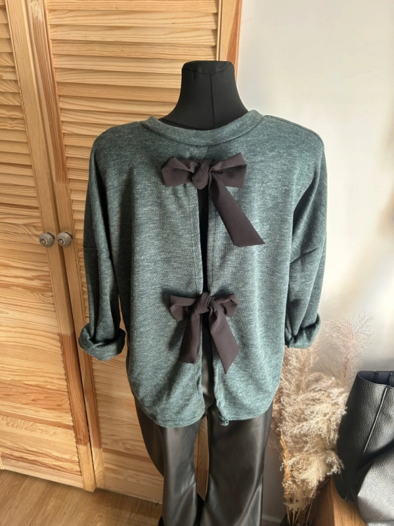 Bluzka damska miękka z kokardkami z tyłu klasyczna elegancka zielona