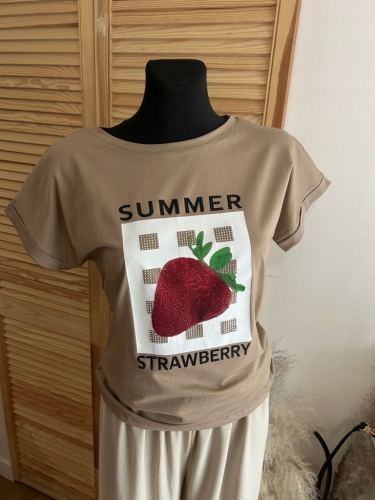 Koszulka damska MEGI Truskawka modny i wygodny basic Tshirt Beżowa S/m
