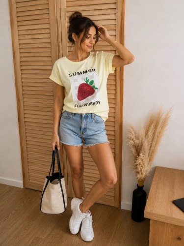 Koszulka damska MEGI Truskawka modny i wygodny basic Tshirt Żółta S/m