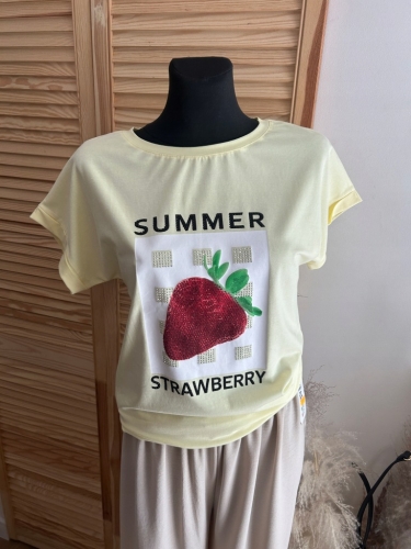 Koszulka damska MEGI Truskawka modny i wygodny basic Tshirt Żółta S/m