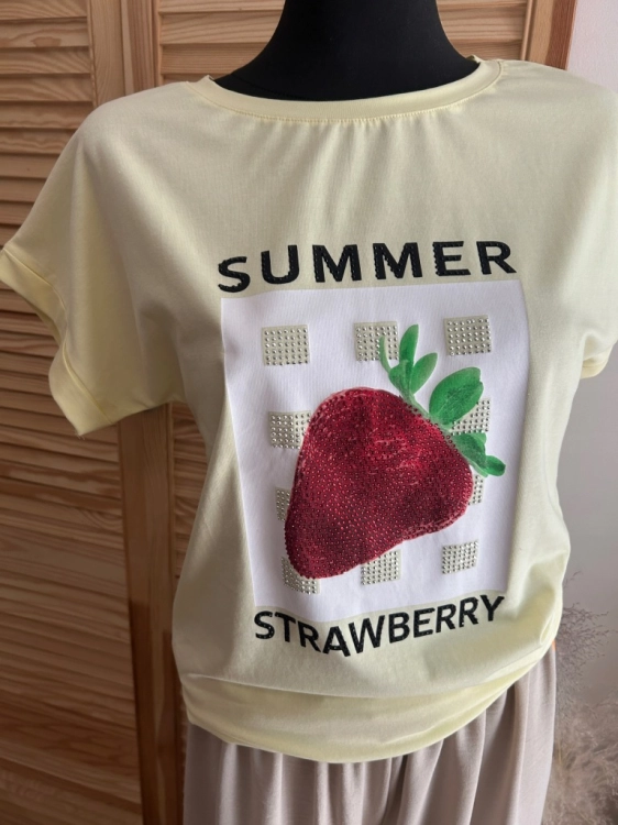 Koszulka damska MEGI Truskawka modny i wygodny basic Tshirt Żółta S/m