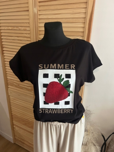 Koszulka damska MEGI Truskawka modny i wygodny basic Tshirt Czarna S/m