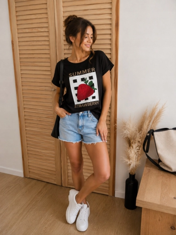 Koszulka damska MEGI Truskawka modny i wygodny basic Tshirt Czarna S/m
