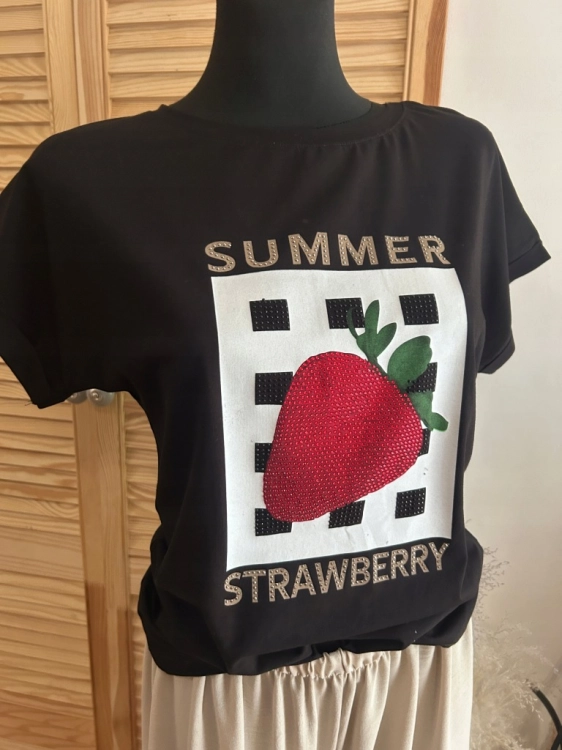 Koszulka damska MEGI Truskawka modny i wygodny basic Tshirt Czarna S/m