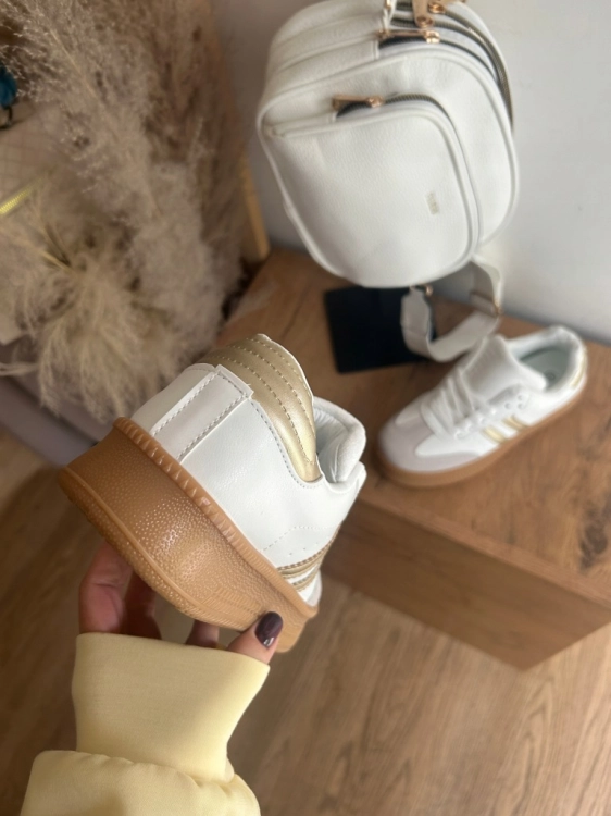 Sneakersy damskie na grubej podeszwie Białe złote dodatki 40