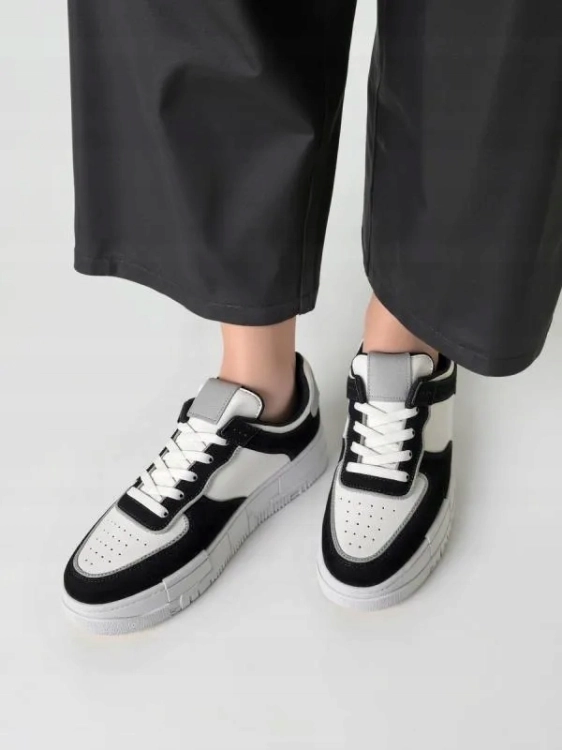Sneakersy buty sportowe na grubej podeszwie białe czarne lekkie